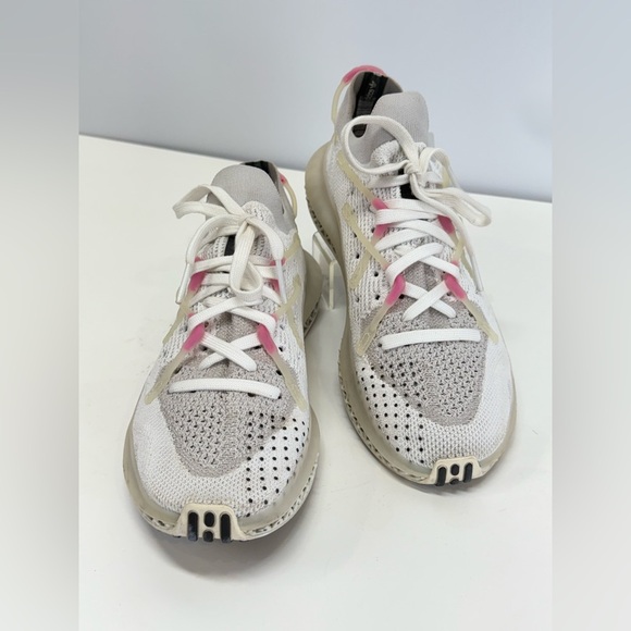 ADIDAS Men's White and pink 4D FUSIO CLOUD  running sneakers size 9.5 - Picture 1 of 13